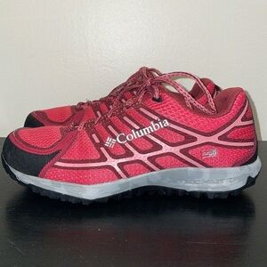 Columbia Techlite OutDry Waterproof Sneakers/Hiking Shoes.  Size 8